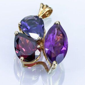 10KYG Synthetic Gemstone Pendant